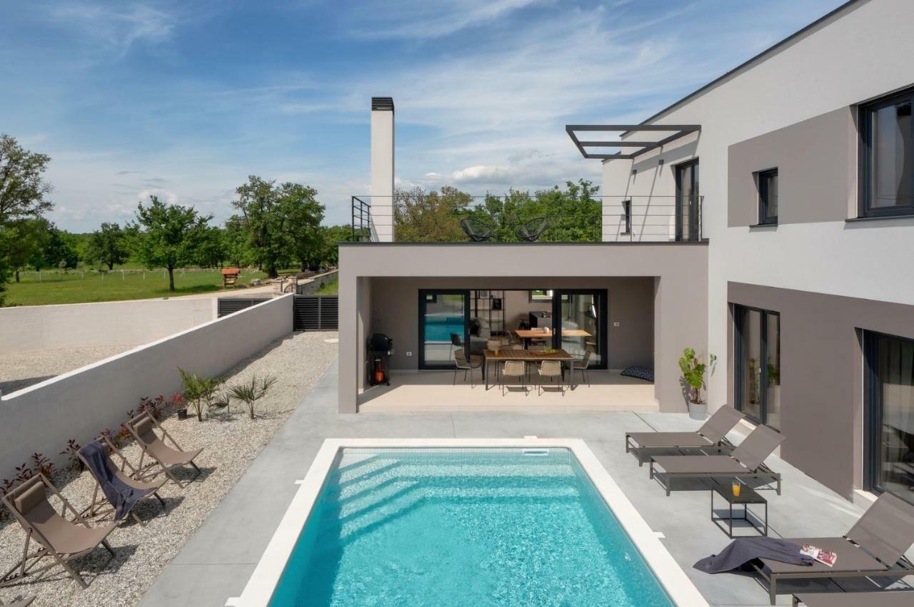 Villa 45 Vodnjan Exteriör bild